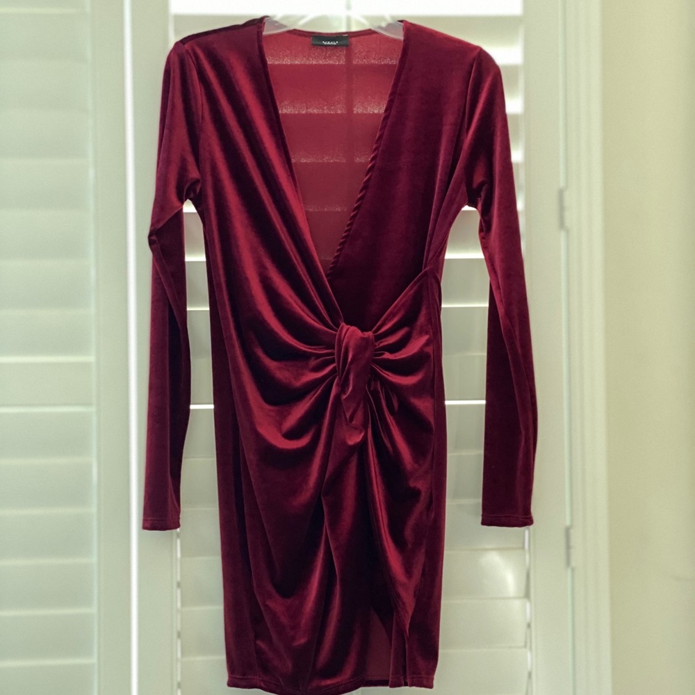 (Vici) NWOT Mercury Velvet Twist Dress